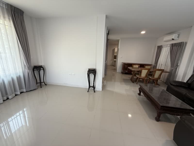 Grande Pleno Phahol-Vibhavadi, Pathum Thani, Klong 1 Klongluang, Khlong Nung, Khlong Luang, Pathum Thani, 3 Bedrooms, 161 sqm, Townhouse For Sale, by คุณลี, 500195311 - DDproperty.com