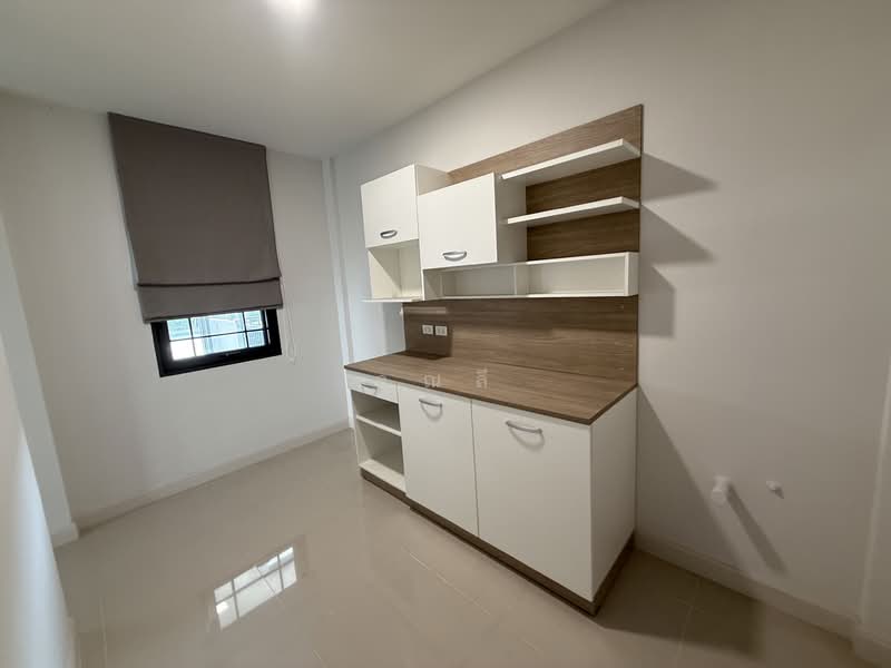 Grande Pleno Phahol-Vibhavadi, Pathum Thani, Klong 1 Klongluang, Khlong Nung, Khlong Luang, Pathum Thani, 3 Bedrooms, 161 sqm, Townhouse For Sale, by คุณลี, 500195311 - DDproperty.com