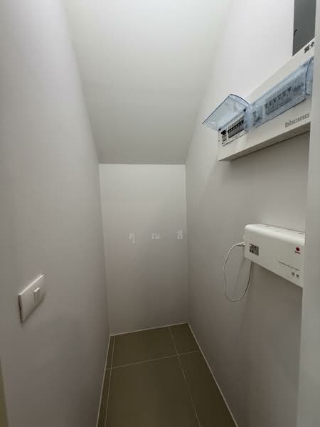 Grande Pleno Phahol-Vibhavadi : แกรนด์พลีโน่ พหลโยธิน - วิภาวดี, ปทุมธานี, เลขที่ 98, คลองหนึ่ง, คลองหลวง, ปทุมธานี, 161 ตร.ม., ทาวน์เฮ้าส์ ขาย, โดย คุณลี, 500195311 - DDproperty.com