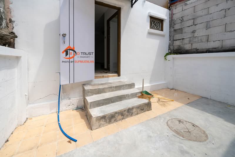 หมู่บ้าน มัณฑนานิเวศน์ บางโฉลง (บางนา-ตราด กม.18), Samut Prakan, ถนน บางนา-ตราด, Bang Chalong, Bang Plee, Samut Prakan, 2 Bedrooms, 144 sqm, Townhouse For Sale, by อุกฤษฎ์ สัตย์ตระกูลวงศ์, 500195313 - DDproperty.com