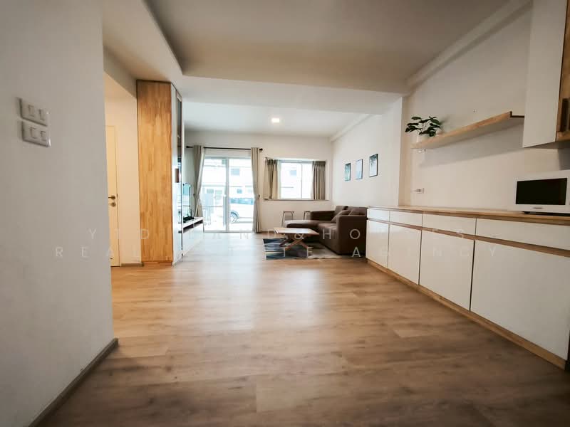 Indy 2 Bangna-Ramkhamhaeng 2 : อินดี้ 2 บางนา-รามคําแหง2, กรุงเทพ, ซ.รามคำแหง 2, ดอกไม้, ประเวศ, กรุงเทพ, 99 ตร.ม., ทาวน์เฮ้าส์ ให้เช่า, โดย YTD Land&houses Real Estate Agency, 500195376 - DDproperty.com