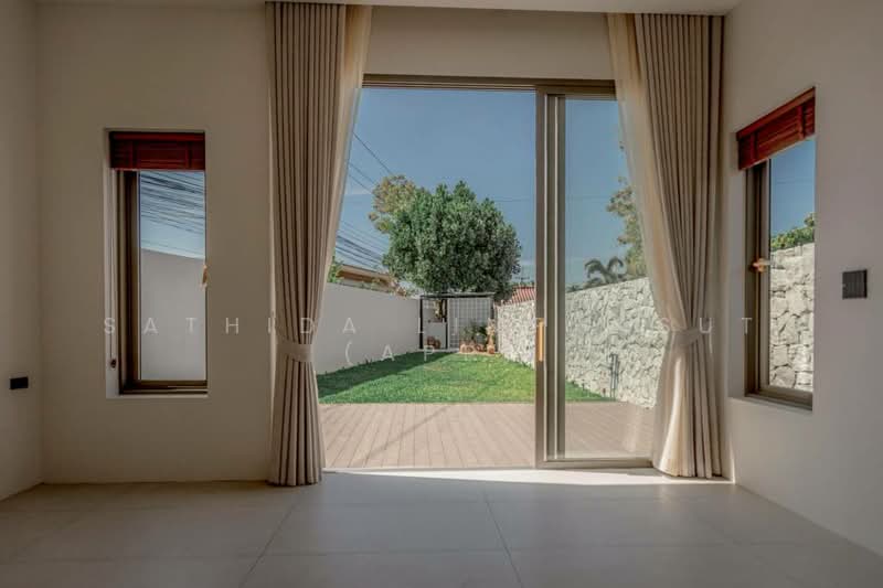 Stunning Modern Tropical Japanese Zen Villa, Chon Buri (Pattaya), Nong Pru, Bang Lamung (Pattaya), Chon Buri (Pattaya), 4 Bedrooms, 410 sqm, Villa For Sale, by Sathida Limphasut (App), 500195404 - DDproperty.com