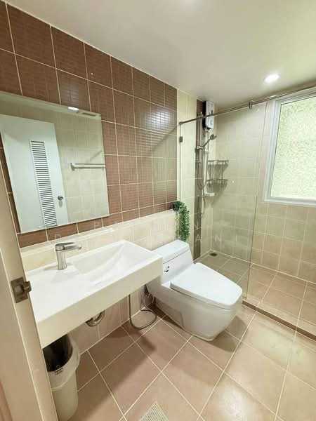 Ivy Ratchada, Bangkok, Soi Ratchadapisek 20, Ratchadapisek Road, Samsen Nok, Huai Khwang, Bangkok, 2 Bedrooms, 64 sqm, Condo For Rent, by Pafhun  Detnopmani , 500195419 - DDproperty.com