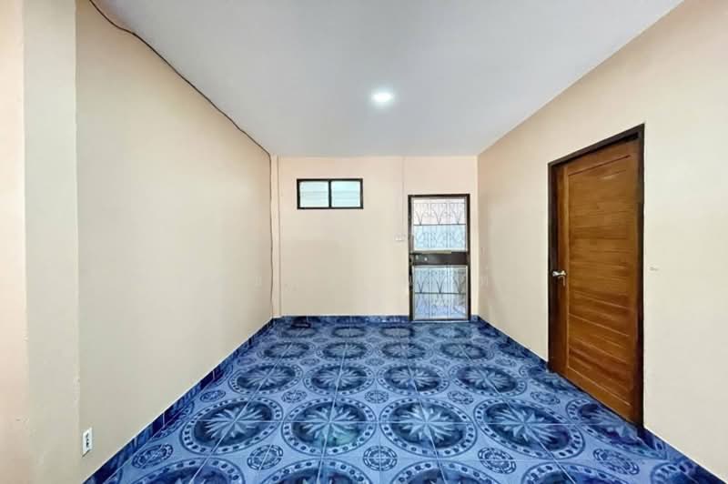 Baan Ruean Suk 2, Pathum Thani, ถนนเลียบคลองรังสิตประยูรศักดิ์ ตำบลลำผักกูด อำเภอธัญบุรี จังหวัดปทุมธานี, Lam Phak Kut, Thanyaburi, Pathum Thani, 2 Bedrooms, 72 sqm, Townhouse For Sale, by ชนะชาติ นนท์ตา, 500195508 - DDproperty.com