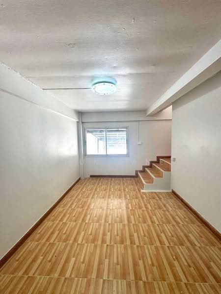 Commercial building f for Rent Near Mengjai Intersection (SPSJP204), Bangkok, แยกประชาอุทิศ​ (แยกเหม่งจ๋าย)​, Samsen Nok, Huai Khwang, Bangkok, , 110 sqm, Shophouse For Rent, by Khun Jane, 500195510 - DDproperty.com