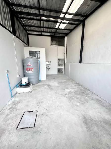 Commercial building f for Rent Near Mengjai Intersection (SPSJP204), Bangkok, แยกประชาอุทิศ​ (แยกเหม่งจ๋าย)​, Samsen Nok, Huai Khwang, Bangkok, , 110 sqm, Shophouse For Rent, by Khun Jane, 500195510 - DDproperty.com