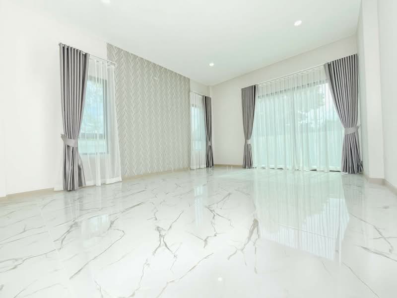 3-BR House, Chon Buri (Pattaya), Huai Yai, Bang Lamung (Pattaya), Chon Buri (Pattaya), 3 Bedrooms, 204 sqm, Single Detached House For Sale, by Valen Lokunpai , 500195513 - DDproperty.com