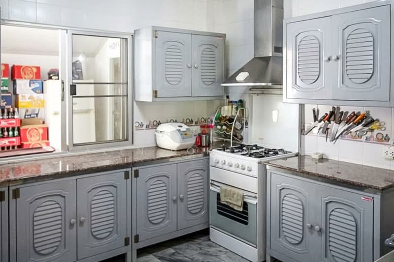 AD Bangsaray Condo Lake and Resort : เอดี บางเสร่ เลค แอนด์ รีสอร์ท, ชลบุรี, บางเสร่, สัตหีบ, ชลบุรี, 400 ตร.ม., วิลล่า ขาย, โดย Valen Lokunpai , 500195531 - DDproperty.com