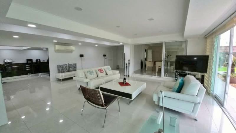 Phoenix Gold Golf & Country Club, Chon Buri (Pattaya), Huai Yai, Bang Lamung (Pattaya), Chon Buri (Pattaya), 3 Bedrooms, 280 sqm, Villa For Rent, by Sathida Limphasut (App), 500195540 - DDproperty.com