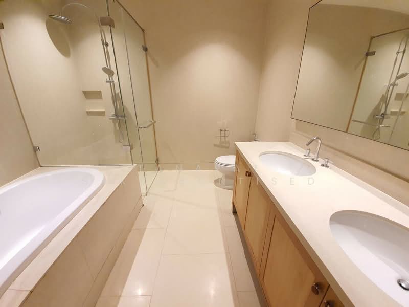 The Emporio Place, Bangkok, 93 Soi Sukhumvit 24, Sukhumvit Road, Khong Tan, Khlong Toei, Bangkok, 1 Bedroom, 85 sqm, Condo For Rent, by Tanapat Sakonsontised, 500195578 - DDproperty.com