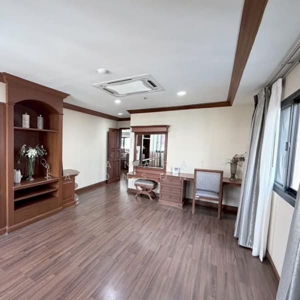 G.P. Grande Tower, Bangkok, 55 Sukhumvit 23, Khlongtoei Nua, Watthana, Bangkok, 3 Bedrooms, 260 sqm, Apartment For Rent, by Tanapat Sakonsontised, 500195582 - DDproperty.com