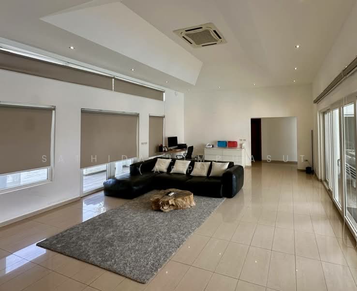 Siam Royal View, Chon Buri (Pattaya), Nong Pru, Bang Lamung (Pattaya), Chon Buri (Pattaya), 4 Bedrooms, 450 sqm, Villa For Sale, by Sathida Limphasut (App), 500195597 - DDproperty.com