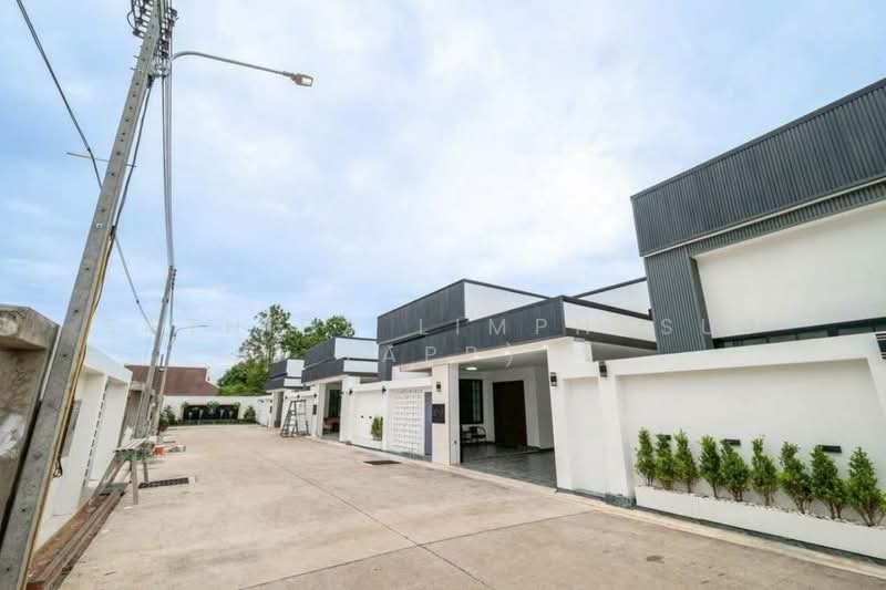 PCK Pool Villa, Chon Buri (Pattaya), Nong Pru, Bang Lamung (Pattaya), Chon Buri (Pattaya), 3 Bedrooms, 220 sqm, Villa For Sale, by Sathida Limphasut (App), 500195646 - DDproperty.com