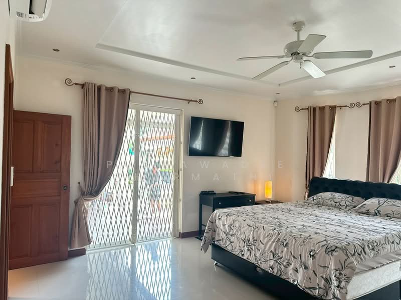 Foxlea Villa, Chon Buri (Pattaya), Nong Pla Lai, Bang Lamung (Pattaya), Chon Buri (Pattaya), 4 Bedrooms, 800 sqm, Villa For Rent, by Pukkawadee Thapmathi, 500195676 - DDproperty.com