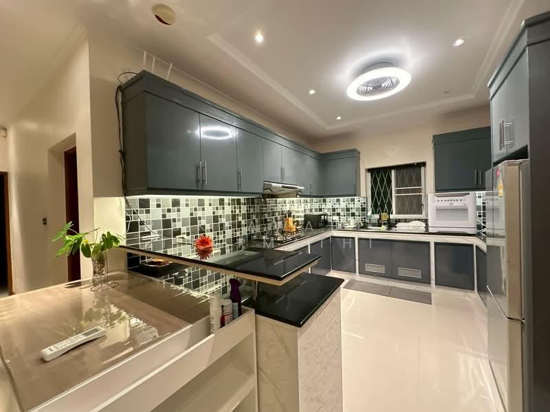 Foxlea Villa, Chon Buri (Pattaya), Nong Pla Lai, Bang Lamung (Pattaya), Chon Buri (Pattaya), 4 Bedrooms, 800 sqm, Villa For Rent, by Pukkawadee Thapmathi, 500195676 - DDproperty.com