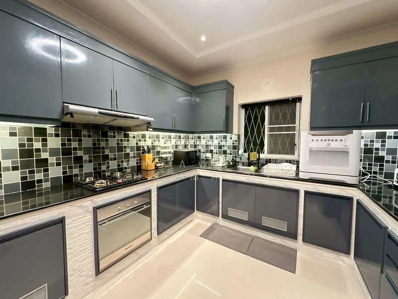 Foxlea Villa, Chon Buri (Pattaya), Nong Pla Lai, Bang Lamung (Pattaya), Chon Buri (Pattaya), 4 Bedrooms, 800 sqm, Villa For Rent, by Pukkawadee Thapmathi, 500195676 - DDproperty.com