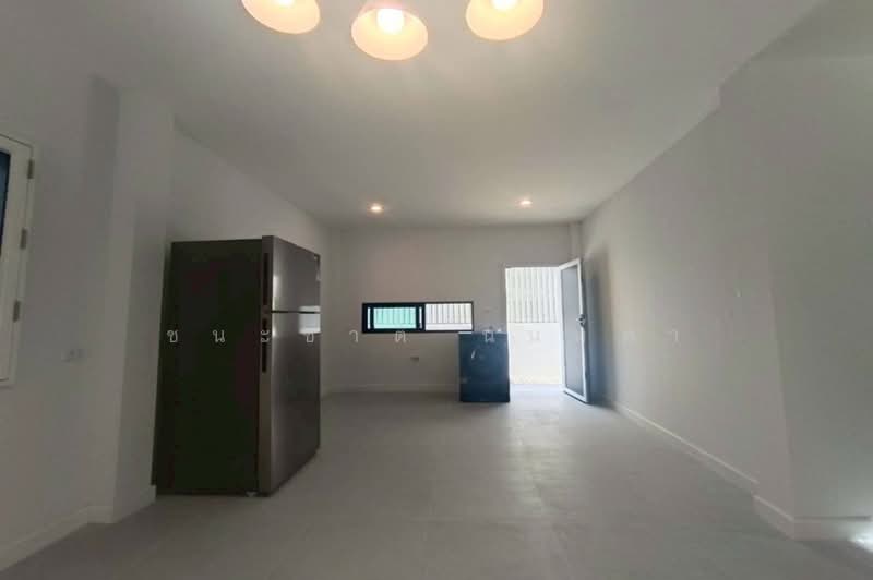 ขาย/เช่า บ้านเดี่ยว เนื้อที่ 68 ตร.ว. ซอยรัชดานิเวศน์ 14 (แยกเหม่งจ๋าย), กรุงเทพ, สามเสนนอก, ห้วยขวาง, กรุงเทพ, 270 ตร.ม., บ้านเดี่ยว ขาย, โดย ชนะชาติ นนท์ตา, 500195682 - DDproperty.com