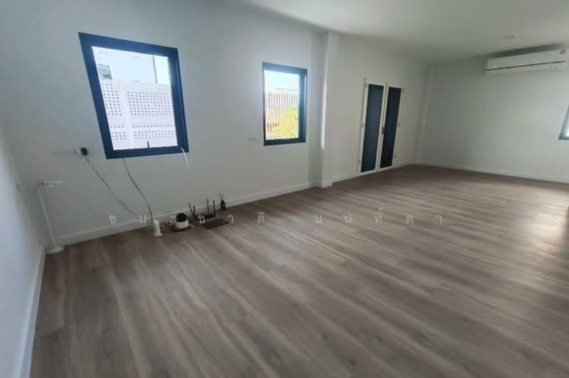 ขาย/เช่า บ้านเดี่ยว เนื้อที่ 68 ตร.ว. ซอยรัชดานิเวศน์ 14 (แยกเหม่งจ๋าย), กรุงเทพ, สามเสนนอก, ห้วยขวาง, กรุงเทพ, 270 ตร.ม., บ้านเดี่ยว ขาย, โดย ชนะชาติ นนท์ตา, 500195682 - DDproperty.com