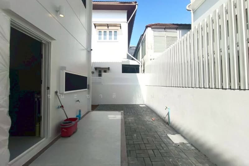 ขาย/เช่า บ้านเดี่ยว เนื้อที่ 68 ตร.ว. ซอยรัชดานิเวศน์ 14 (แยกเหม่งจ๋าย), กรุงเทพ, สามเสนนอก, ห้วยขวาง, กรุงเทพ, 270 ตร.ม., บ้านเดี่ยว ขาย, โดย ชนะชาติ นนท์ตา, 500195682 - DDproperty.com