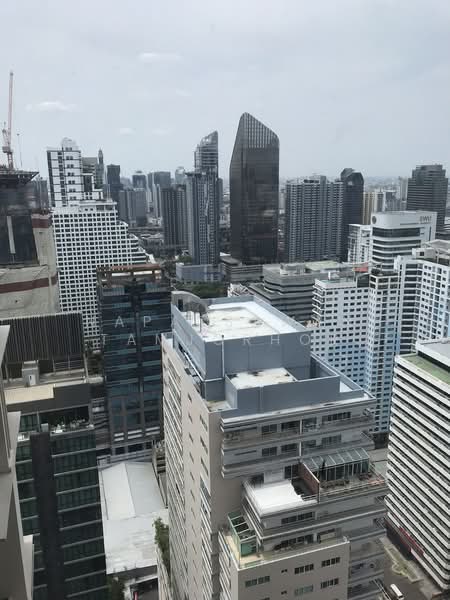 The Esse Asoke, Bangkok, 333 Soi Sukhumvit 21, Sukhumvit Road, Khlongtoei Nua, Watthana, Bangkok, 1 Bedroom, 45 sqm, Condo For Sale, by Napatsawan Tamjorhor, 500195700 - DDproperty.com