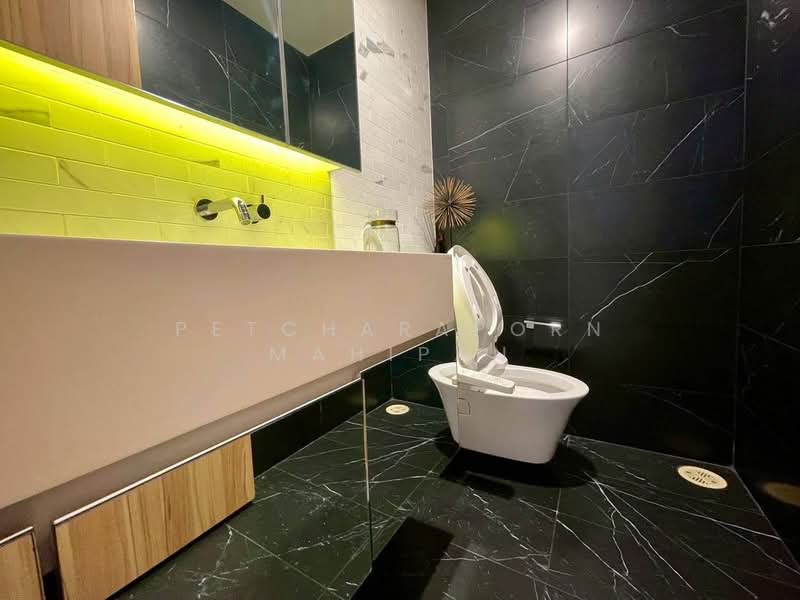 Siamese Exclusive Sukhumvit 31, Bangkok, 75 Soi Sukhumvit 31, Khlong Tan Nua, Watthana, Bangkok, 3 Bedrooms, 180 sqm, Condo For Rent, by Petcharaporn Mahipan, 500195743 - DDproperty.com