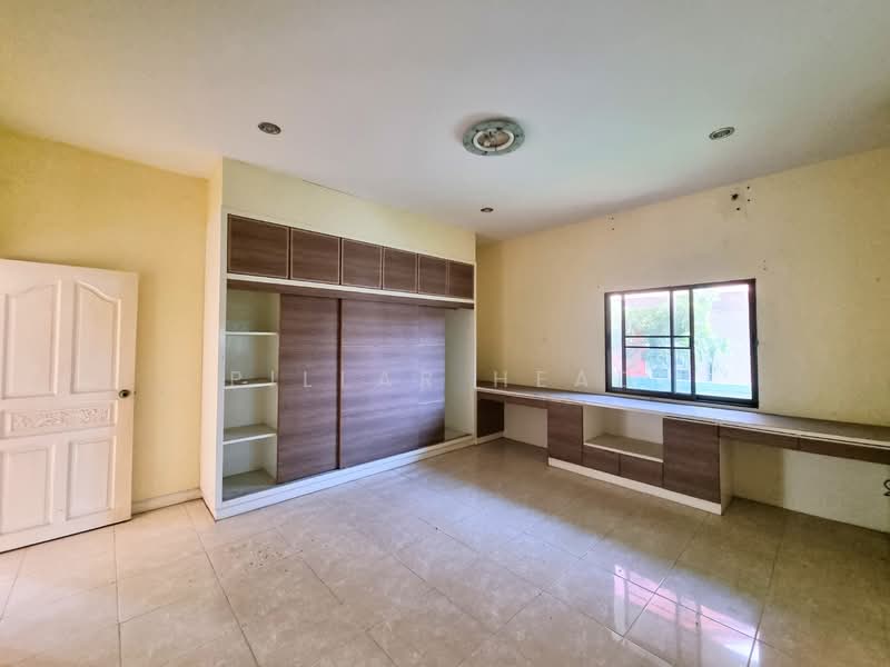 ขายด่วน! บ้านเดี่ยว 1 ชั้น ตามสภาพ ต่ำกว่าราคาตลาด โครงการบ้านสวนเนรมิต ชัยพฤกษ์ 2, ชลบุรี, หนองปรือ, บางละมุง, ชลบุรี, 250 ตร.ม., บ้านเดี่ยว ขาย, โดย Pillar Head, 500195753 - DDproperty.com