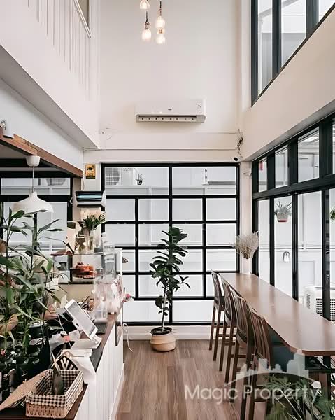 Commercial Building For Rent on Sukhumvit 63 Road, Bangkok, Khlong Tan Nua, Watthana, Bangkok, , 200 sqm, Shophouse For Rent, by Magic Property, 500195757 - DDproperty.com