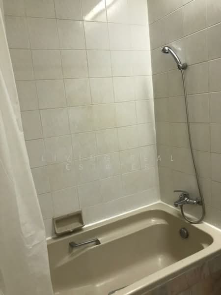 Lumpini Park View : ลุมพินี พาร์ค วิว, กรุงเทพ, พระราม 4, ทุ่งมหาเมฆ, สาทร, กรุงเทพ, 36 ตร.ม., คอนโด ให้เช่า, โดย Living Real Estates, 500195763 - DDproperty.com