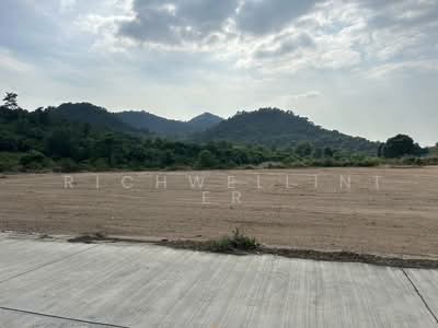 ขาย - ขายที่ดินบ่อวินติดวิวเขา 4 ไร่ ติดถนคอนกรีตซ.นาวัง ใกล้แยกนิคมอมตะ(ถนนเส้น331)-2กม. อ.ศรีราชา, ชลบุรี