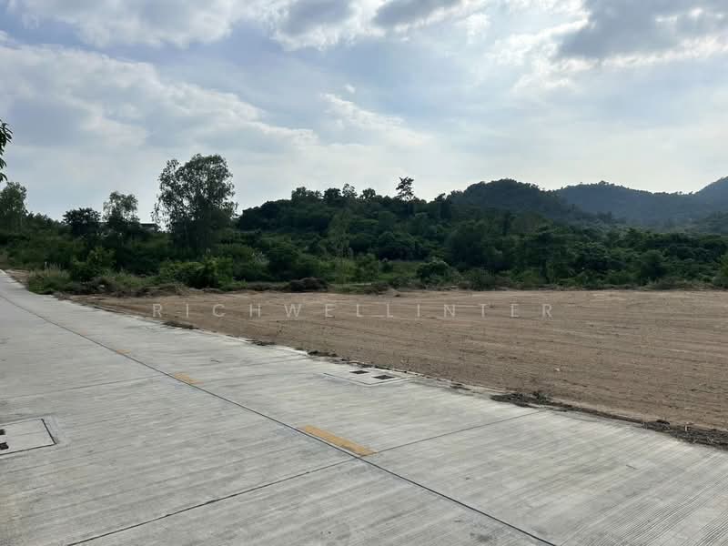 Land for sale in Bowin, 4 rai (approximately 1.6 acres), with mountain views., Chon Buri (Pattaya), Bo Win, Si Racha, Chon Buri (Pattaya), , 6,812 sqm, Land For Sale, by richwellinter, 500195764 - DDproperty.com