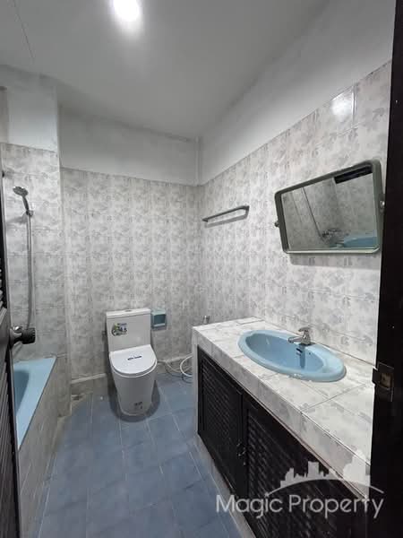 Commercial Building For Rent in Soi Sukhumvit 39, Bangkok, Khlong Tan Nua, Watthana, Bangkok, , 260 sqm, Shophouse For Rent, by Magic Property, 500195785 - DDproperty.com