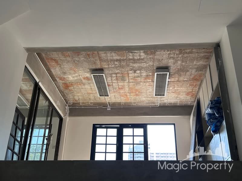 Commercial Building For Rent in Soi Sukhumvit 39, Bangkok, Khlong Tan Nua, Watthana, Bangkok, , 260 sqm, Shophouse For Rent, by Magic Property, 500195785 - DDproperty.com