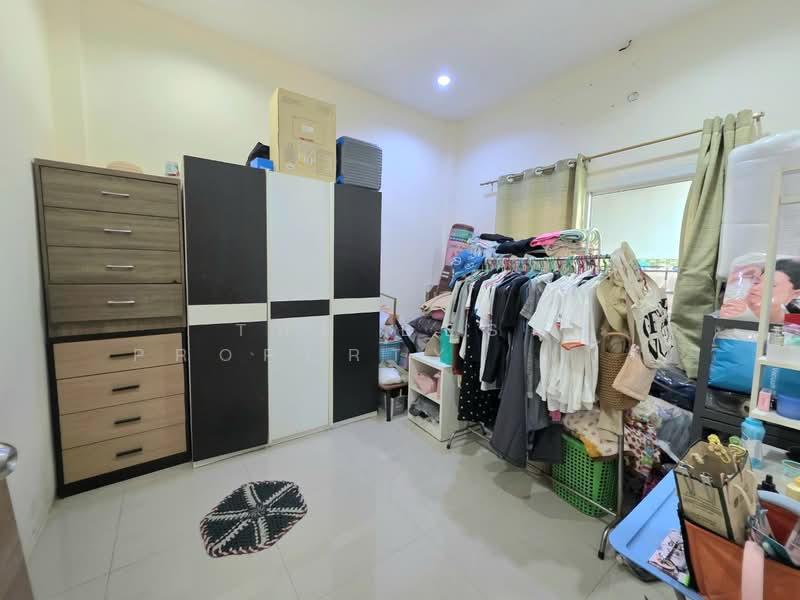 หมู่บ้านเซนสิริทาวน์ แหลมฉบัง เฟส2 (Censiri Town Laem Chabang phase2), Chon Buri (Pattaya), Thung Suk La, Si Racha, Chon Buri (Pattaya), 2 Bedrooms, 97 sqm, Townhouse For Sale, by The Best Property  เปิ้ล, 500195791 - DDproperty.com