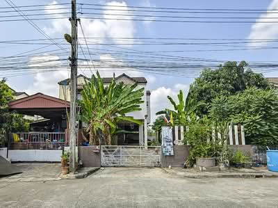 ขาย - บ้านแฝด 2 ชั้น หมู่บ้านฟ้าใหม่ ปากเกร็ด (ขายตามสภาพ), นนทบุรี