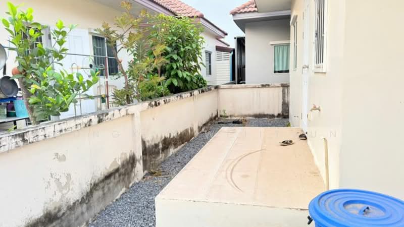 2-BR House, Bangkok, Lam Phak Chi, Nong Chok, Bangkok, 2 Bedrooms, 68 sqm, Single Detached House For Sale, by Rungkan Wijitjun, 500195800 - DDproperty.com