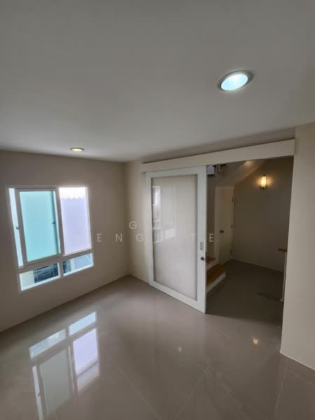 Baan Klang Muang S-Sense Rama 9-Ladprao, Bangkok, Soi Ladprao 84, Ladprao Road, Wang Thonglang, Wang Thonglang, Bangkok, 3 Bedrooms, 204 sqm, Townhouse For Rent, by Gun Henglite , 500195848 - DDproperty.com