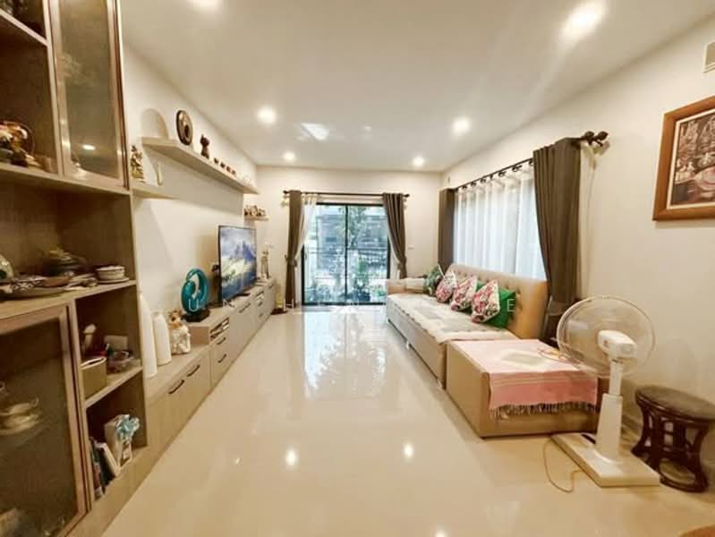 Perfect Place Ramkhamhaeng-Suvarnabhumi 3, Bangkok, Wat Arun, Bangkok Yai, Bangkok, 3 Bedrooms, 204 sqm, Single Detached House For Sale, by Gun Henglite , 500195851 - DDproperty.com