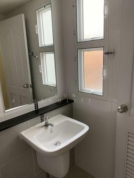 Passorn Prestiege Luxe Pattanakarn, Bangkok, Phatthanakan Road, Suan Luang, Suan Luang, Bangkok, 3 Bedrooms, 150 sqm, Single Detached House For Sale, by Gun Henglite , 500195864 - DDproperty.com