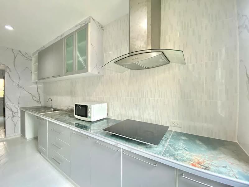 Passorn Prestiege Luxe Pattanakarn, Bangkok, Phatthanakan Road, Suan Luang, Suan Luang, Bangkok, 5 Bedrooms, 260 sqm, Single Detached House For Rent, by Gun Henglite , 500195867 - DDproperty.com