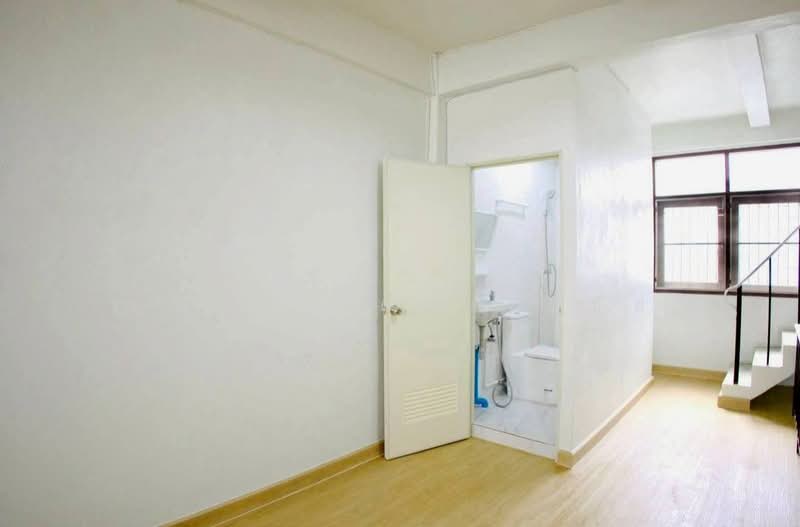 ทำเล BTS เซนต์หลุยส์ สาทร 11 ให้เช่าอาคารพาณิชย์ 3 ชั้น มุม ตึกสวย รีโนเวทใหม่ พร้อมอยู่, กรุงเทพ, สาทร, ยานนาวา, สาทร, กรุงเทพ, 180 ตร.ม., ตึกแถว-อาคารพาณิชย์ ให้เช่า, โดย บุษบา รัตนวงษ์ชัย, 500195878 - DDproperty.com