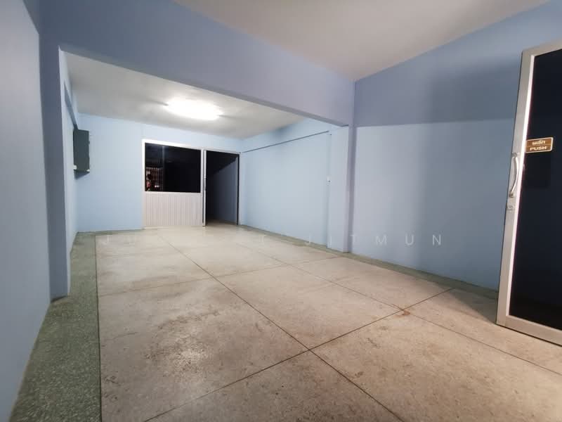 อาคารพาณิชย์ ซอยจรัญสนิทวงศ์ 37, Bangkok, Bang Khun Sri, Bangkok Noi, Bangkok, , 400 sqm, Shophouse For Sale, by Jutarat Jitmun, 500195898 - DDproperty.com