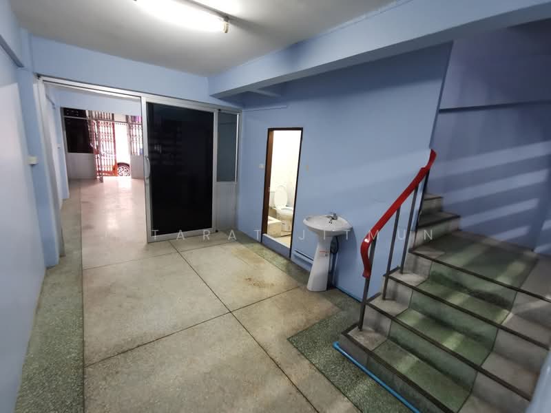 อาคารพาณิชย์ ซอยจรัญสนิทวงศ์ 37, Bangkok, Bang Khun Sri, Bangkok Noi, Bangkok, , 400 sqm, Shophouse For Sale, by Jutarat Jitmun, 500195898 - DDproperty.com