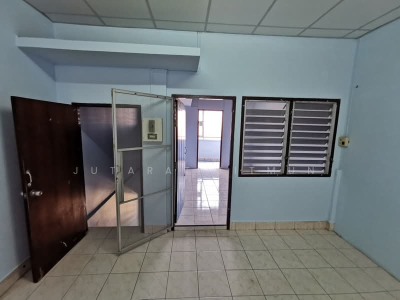 อาคารพาณิชย์ ซอยจรัญสนิทวงศ์ 37, Bangkok, Bang Khun Sri, Bangkok Noi, Bangkok, , 400 sqm, Shophouse For Sale, by Jutarat Jitmun, 500195898 - DDproperty.com