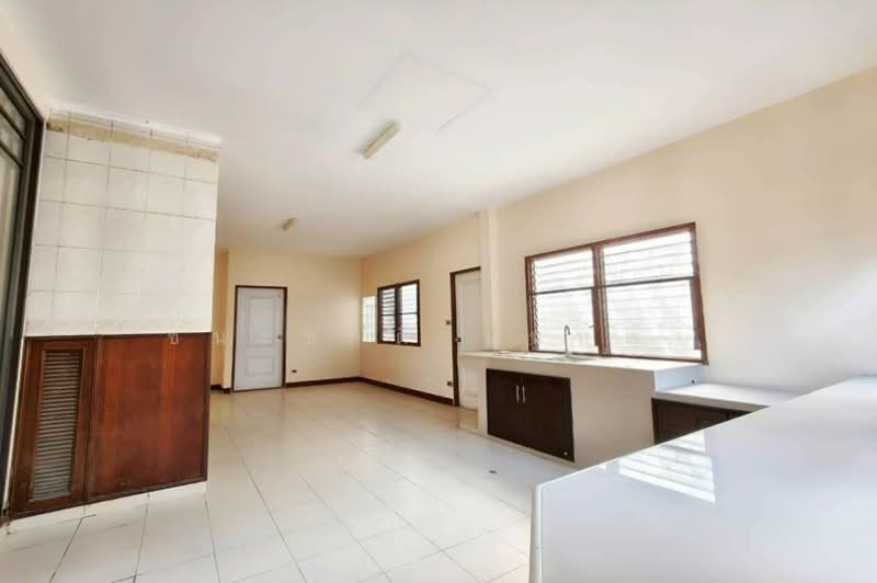 หมู่บ้านตะวันนา พหลโยธิน 41 (TAWANA), Bangkok, Lat Yao, Chatuchak, Bangkok, 5 Bedrooms, 246 sqm, Single Detached House For Sale, by ชนะชาติ นนท์ตา, 500195904 - DDproperty.com