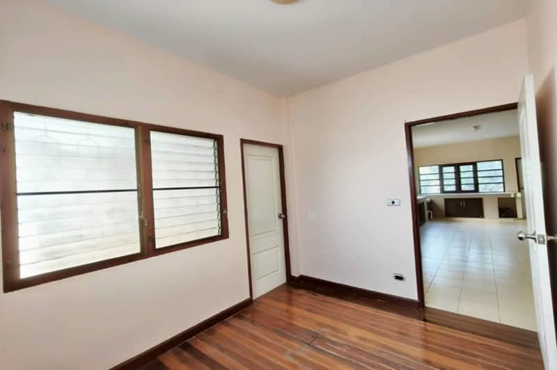 หมู่บ้านตะวันนา พหลโยธิน 41 (TAWANA), Bangkok, Lat Yao, Chatuchak, Bangkok, 5 Bedrooms, 246 sqm, Single Detached House For Sale, by ชนะชาติ นนท์ตา, 500195904 - DDproperty.com