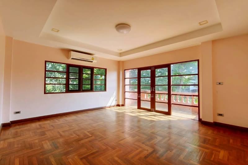 หมู่บ้านตะวันนา พหลโยธิน 41 (TAWANA), Bangkok, Lat Yao, Chatuchak, Bangkok, 5 Bedrooms, 246 sqm, Single Detached House For Sale, by ชนะชาติ นนท์ตา, 500195904 - DDproperty.com