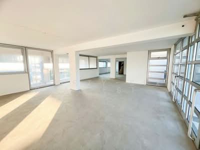 ขาย - ขาย/ให้เช่า ด่วน! โฮมออฟฟิศ/ออฟฟิศส่วนตัว ไซส์ยักษ์ 364 ตร.ม. (Victoria Lakeview เมืองทอง), นนทบุรี