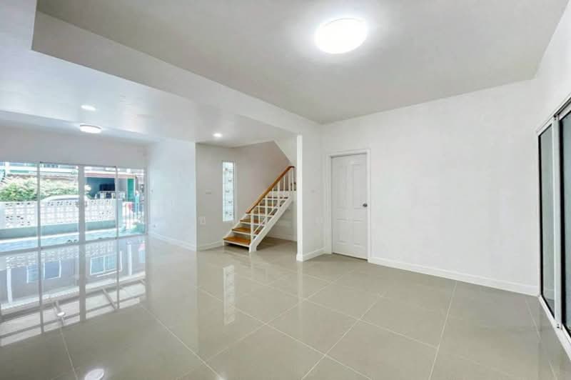The Colors Rangsit-Klong 4, Pathum Thani, Susawat Road, Lat Sawai, Lam Luk Ka, Pathum Thani, 3 Bedrooms, 110 sqm, Townhouse For Sale, by ชนะชาติ นนท์ตา, 500195928 - DDproperty.com