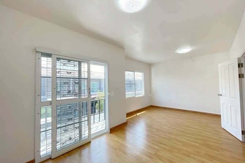 The Colors Rangsit-Klong 4, Pathum Thani, Susawat Road, Lat Sawai, Lam Luk Ka, Pathum Thani, 3 Bedrooms, 110 sqm, Townhouse For Sale, by ชนะชาติ นนท์ตา, 500195928 - DDproperty.com