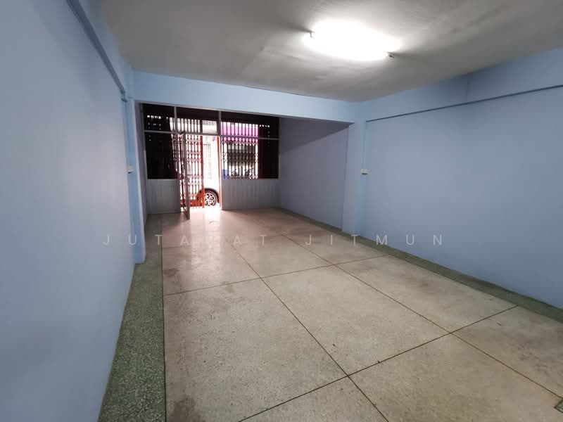 อาคารพาณิชย์ ซอยจรัญสนิทวงศ์ 37, Bangkok, Bang Khun Sri, Bangkok Noi, Bangkok, , 400 sqm, Shophouse For Rent, by Jutarat Jitmun, 500195934 - DDproperty.com